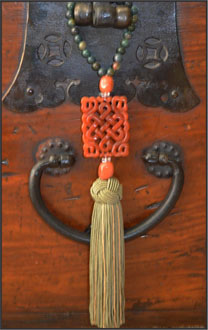 image of relationhips and family UMANO bead